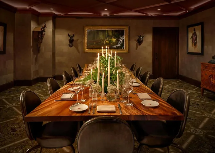 Grand Bohemian Lodge Asheville, Autograph Collection